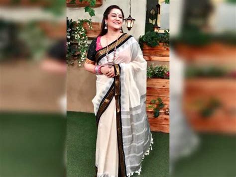 step sister sudipa|Sudipa is bonding with family this birthday .